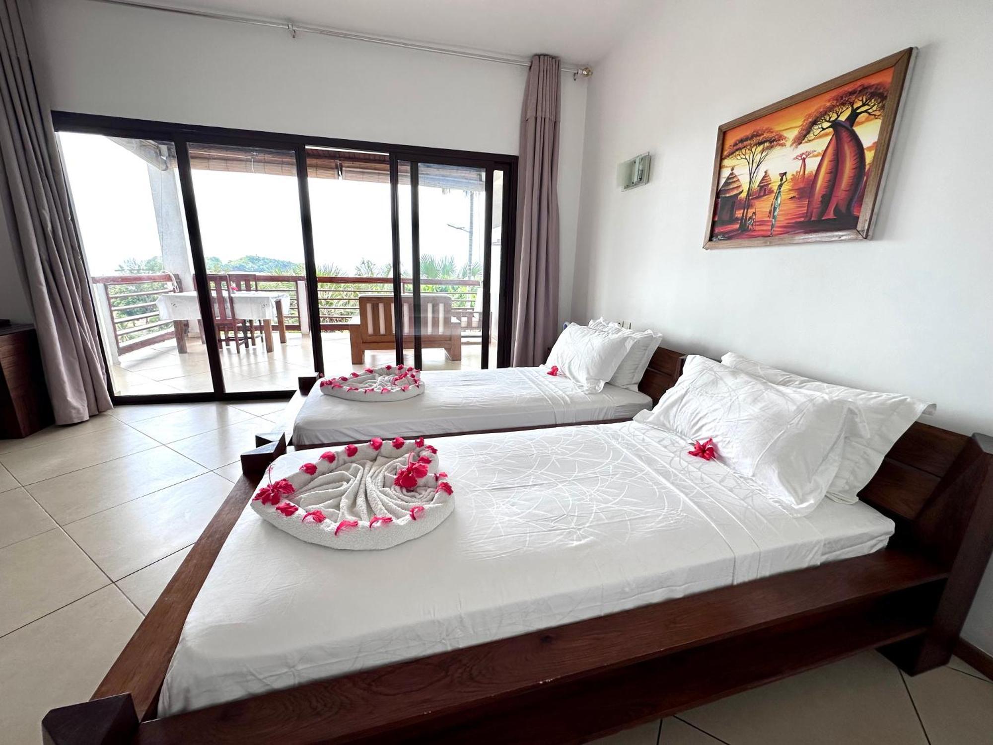 Hotel Mahita Tsara Djamandjary Buitenkant foto